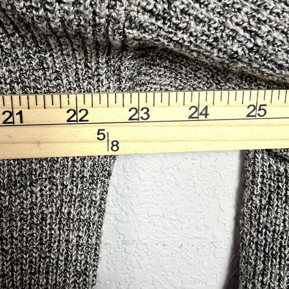 Free People Size Small Off The Shoulder Oversized Lightweight Sweater - Picture 6 of 11